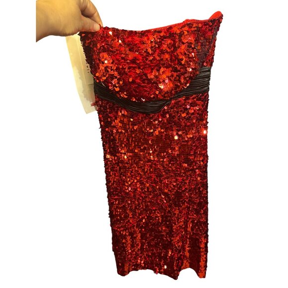 Tony Bowls NWT Red Sequin Strapless Cocktail Dress Size 6 With Black Waist Accen - Picture 2 of 6